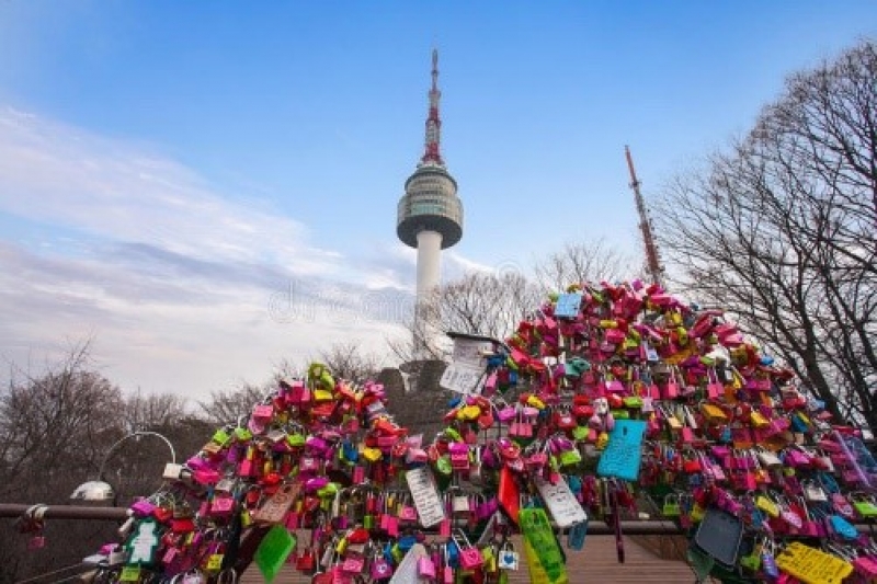 DU XU&Acirc;N GI&Aacute;P TH&Igrave;N ĐẾN XỨ SỞ KIM CHI