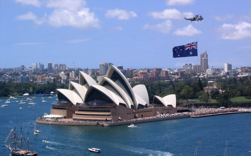 &Uacute;C (SYDNEY - MELBOURNE)