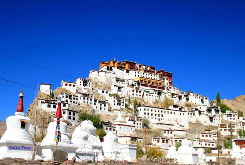 KH&Aacute;M PH&Aacute; TIỂU T&Acirc;Y TẠNG TR&Ecirc;N ĐẤT ẤN